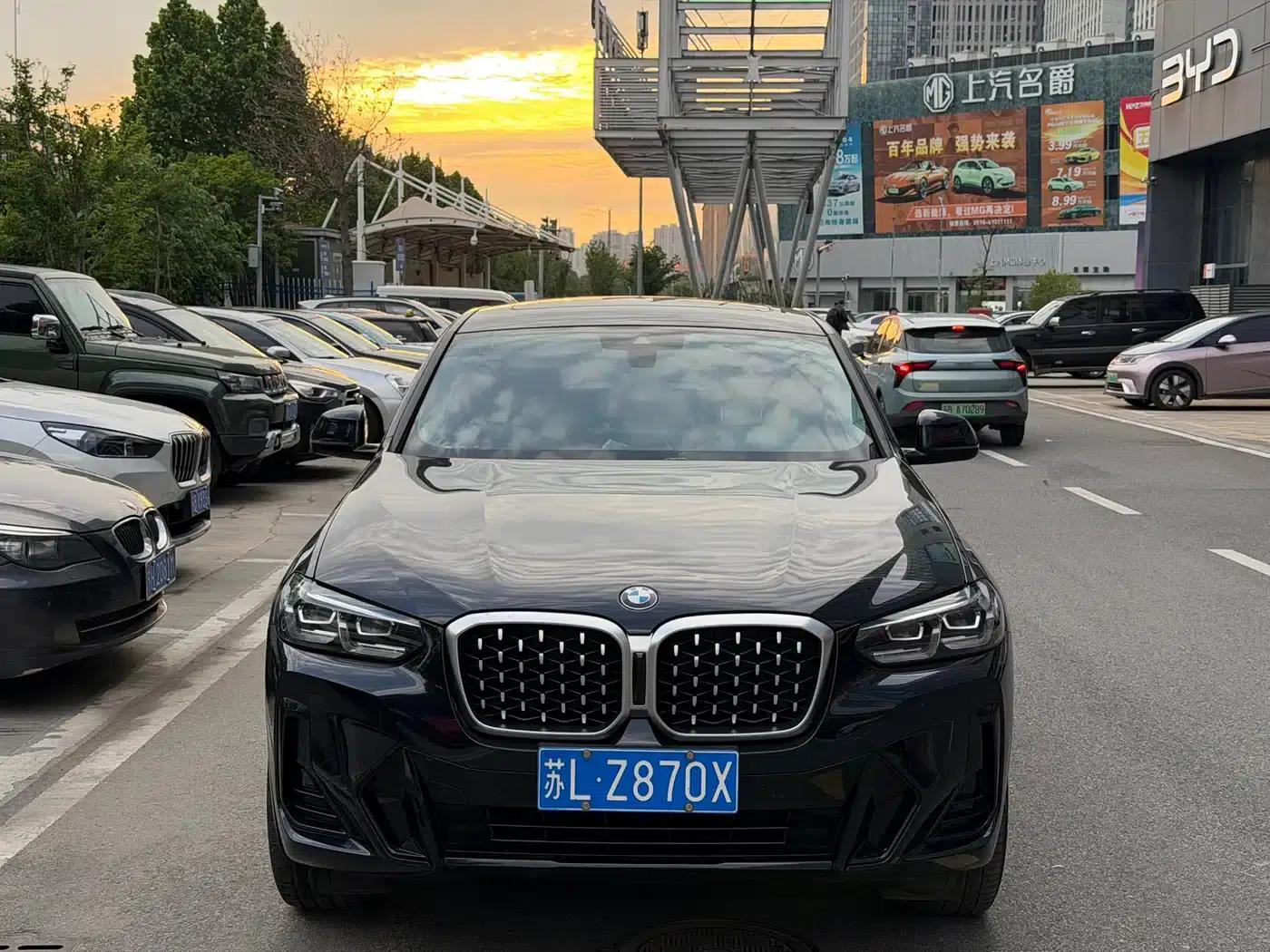 2022 BMW X4 xDrive 25i M Sport Package — миниатюра 2