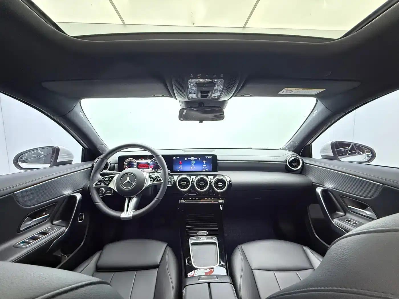 2023 Mercedes-Benz A-Class A 180 L — миниатюра 10