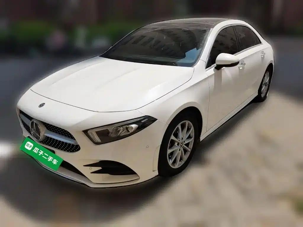 2019 Mercedes-Benz A-Class A 200 L Sport Sedan — миниатюра 1