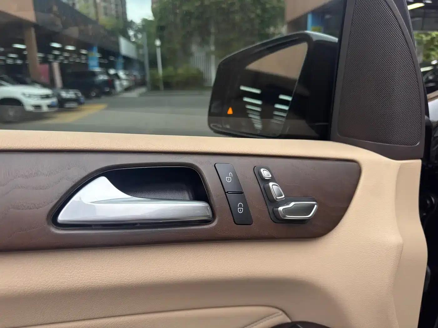 2015 Mercedes-Benz GLE 400 4MATIC — миниатюра 9