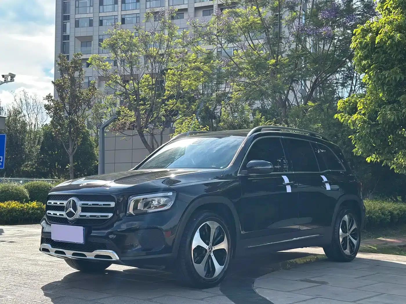 2023 Mercedes-Benz GLB 220 Fashion Edition — миниатюра 1