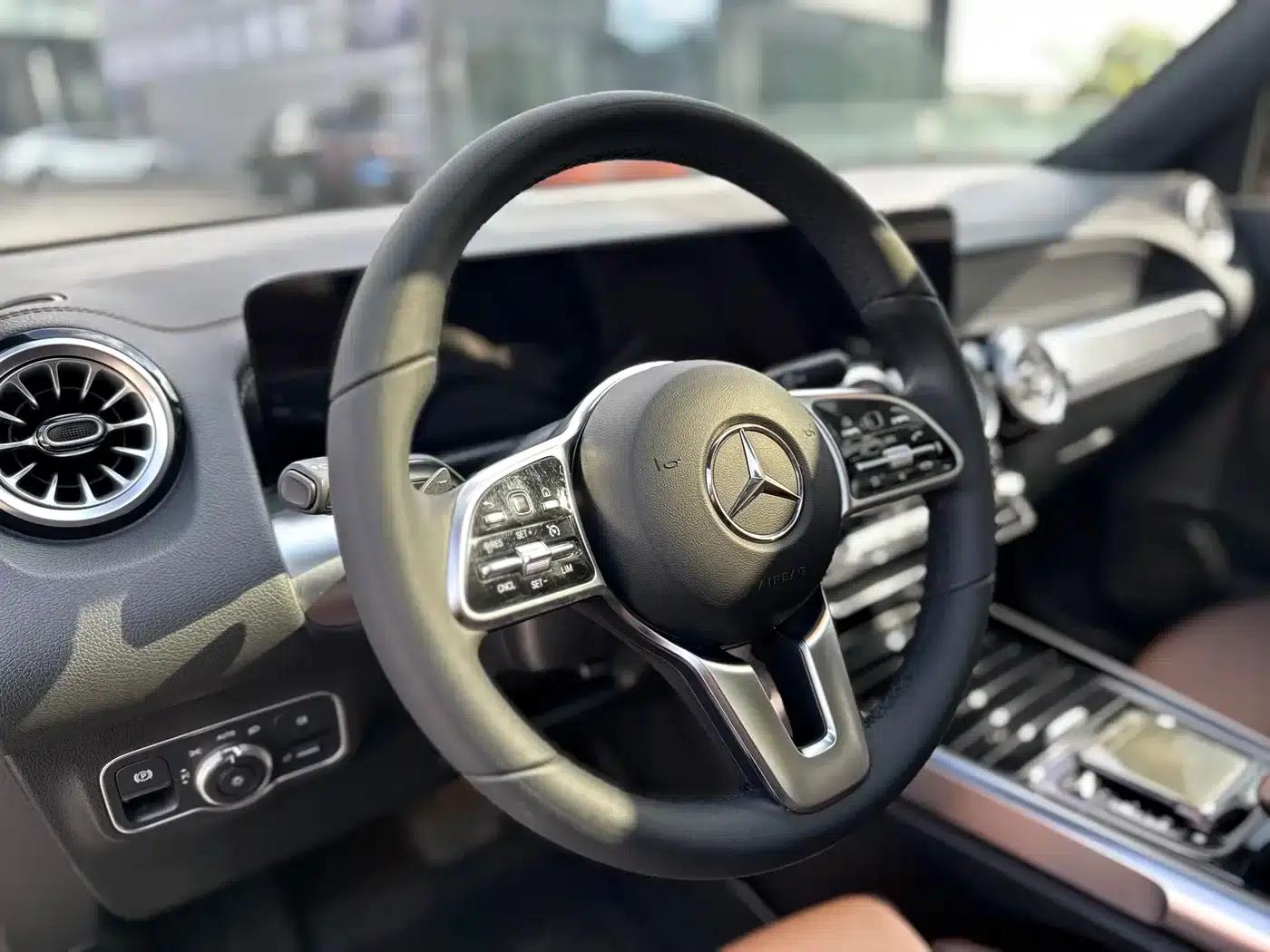 2023 Mercedes-Benz GLB 220 Fashion Edition — миниатюра 17