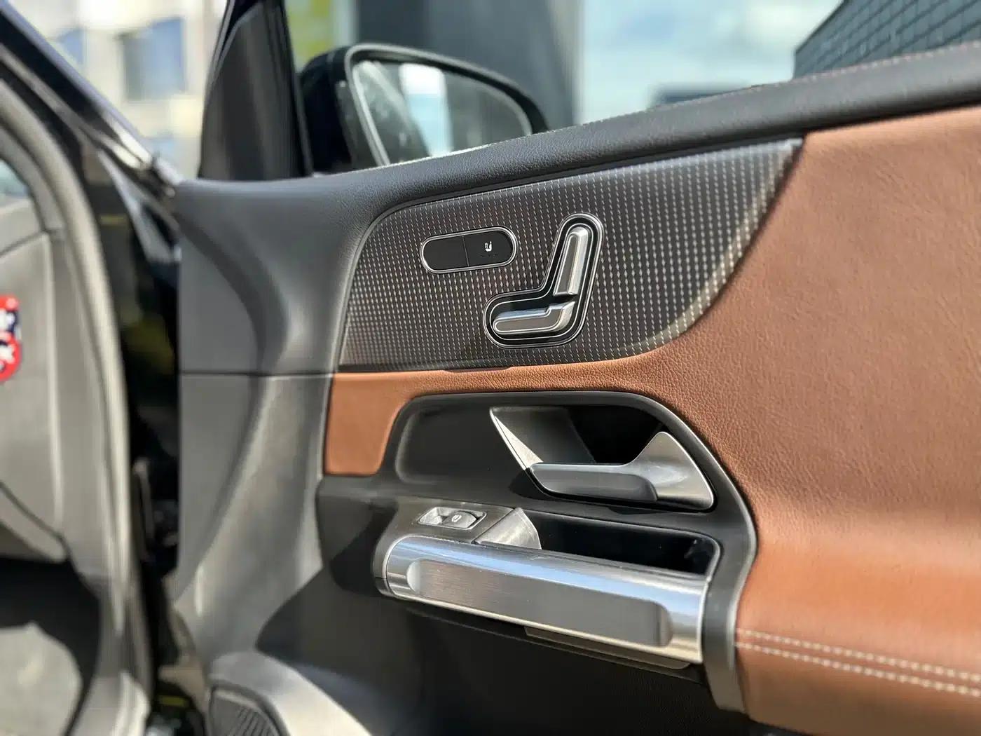 2023 Mercedes-Benz GLB 220 Fashion Edition — миниатюра 4
