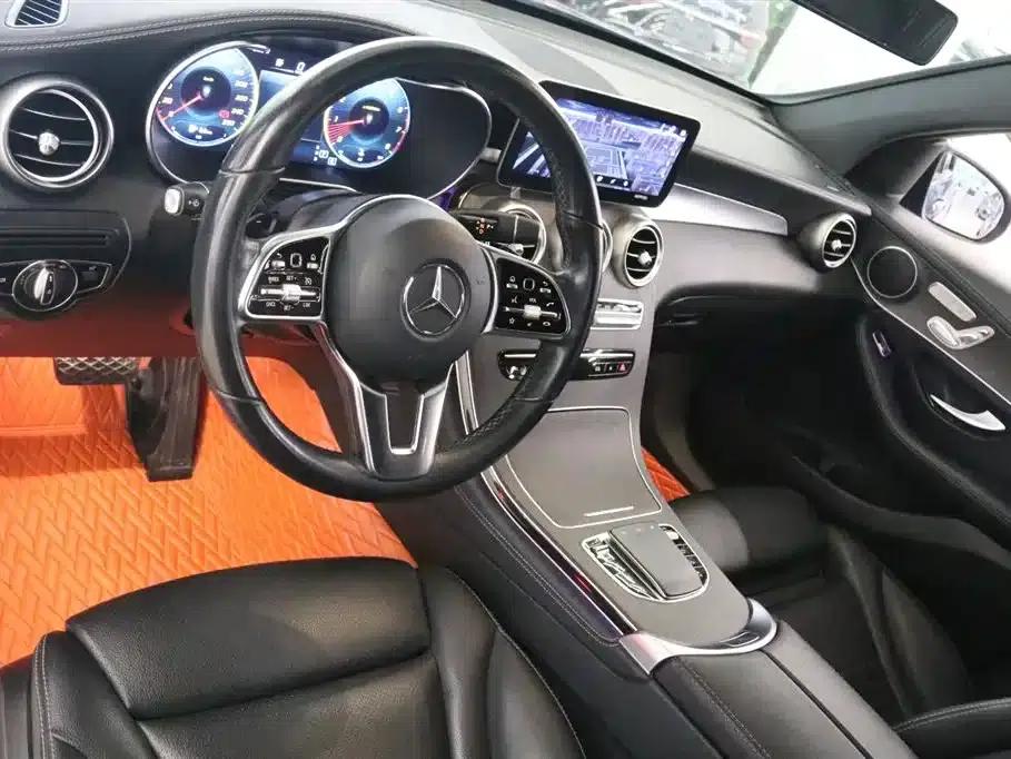 2020 Mercedes-Benz GLC Coupe, GLC 300 4MATIC Coupe SUV — миниатюра 11