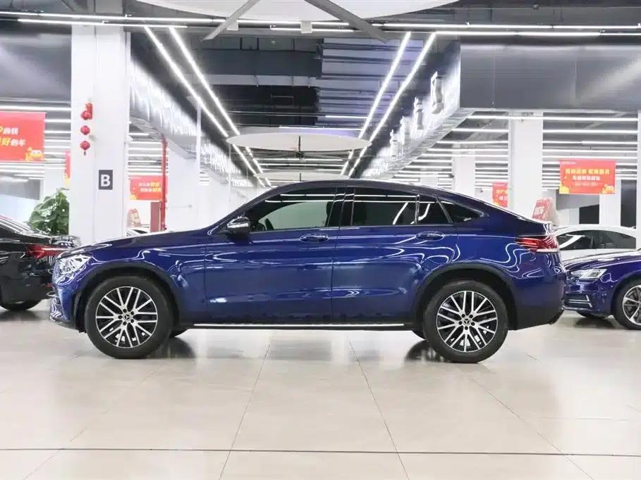 2020 Mercedes-Benz GLC Coupe, GLC 300 4MATIC Coupe SUV — миниатюра 3