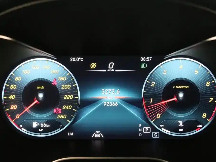 2020 Mercedes-Benz GLC Coupe, GLC 300 4MATIC Coupe SUV — миниатюра 7