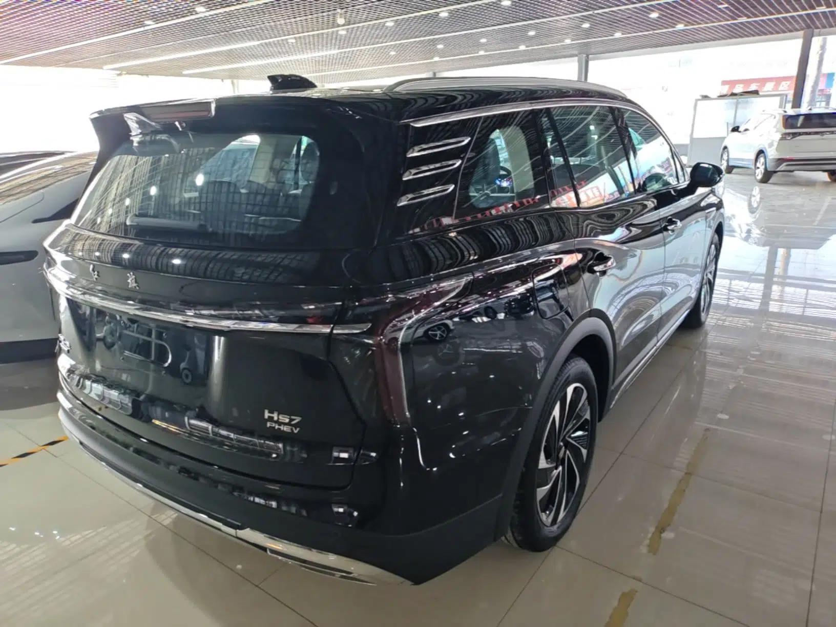 Hongqi HS7 PHEV 2024 2.0T PHEV Four-Wheel Drive Flagship Edition 6 Seats — миниатюра 4