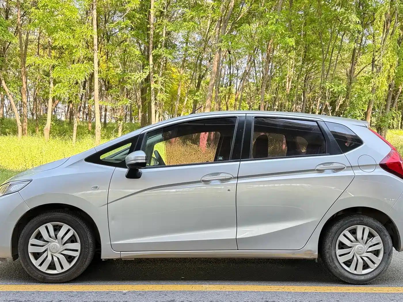 Honda Fit 2016 1.5L LX CVT Comfort — миниатюра 2