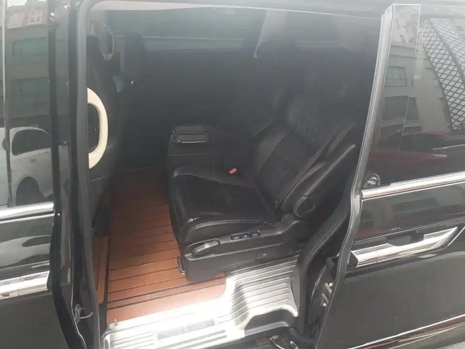 Elysion 2019 2.0L Hybrid Luxury Edition — миниатюра 8