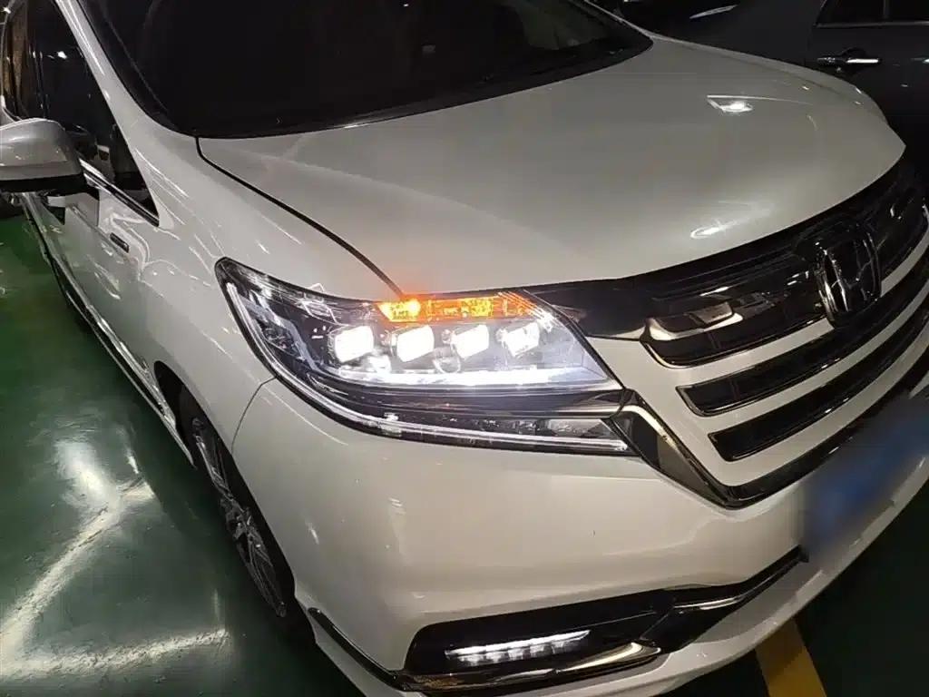 Elysion 2019 2.0L Hybrid Luxury Edition — миниатюра 4