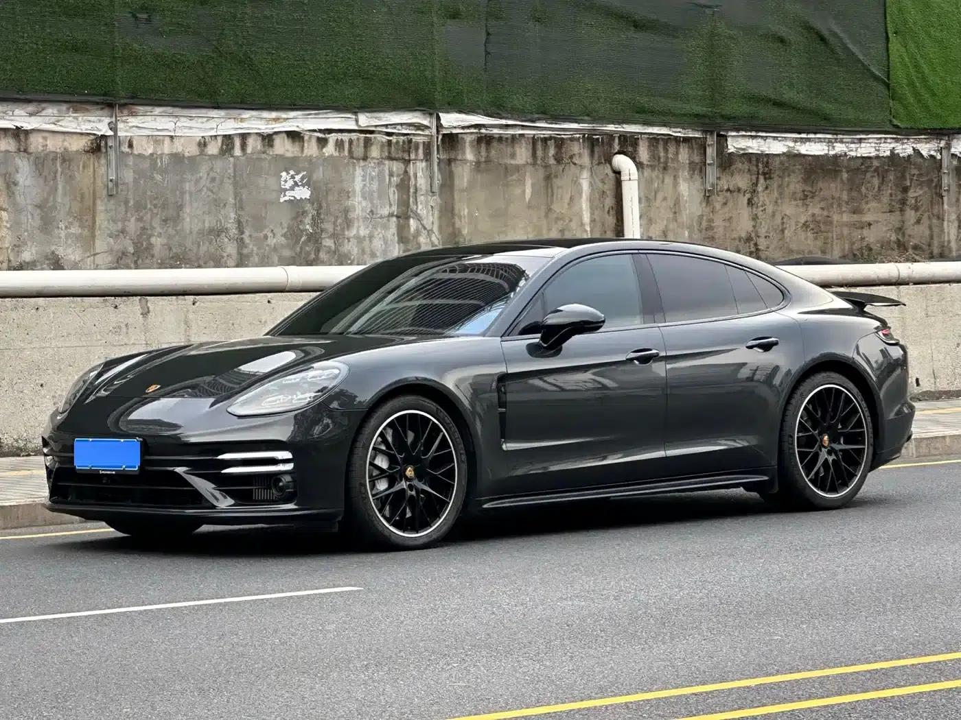 Panamera 2021 Panamera GTS 4.0T — миниатюра 1