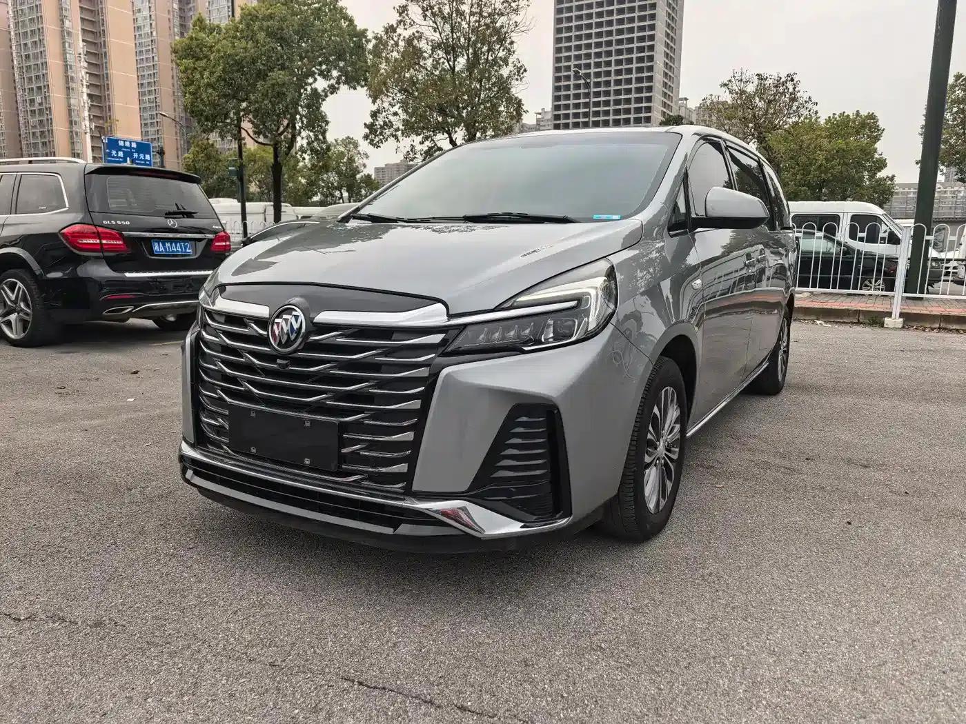 Buick GL8 2023 Land Business Class Smart Edition — миниатюра 1