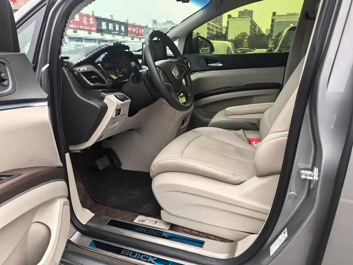 Buick GL8 2023 Land Business Class Smart Edition — миниатюра 8