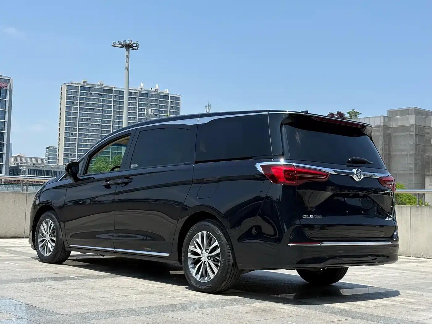 Buick GL8 2023 ES Luxury Edition — миниатюра 7