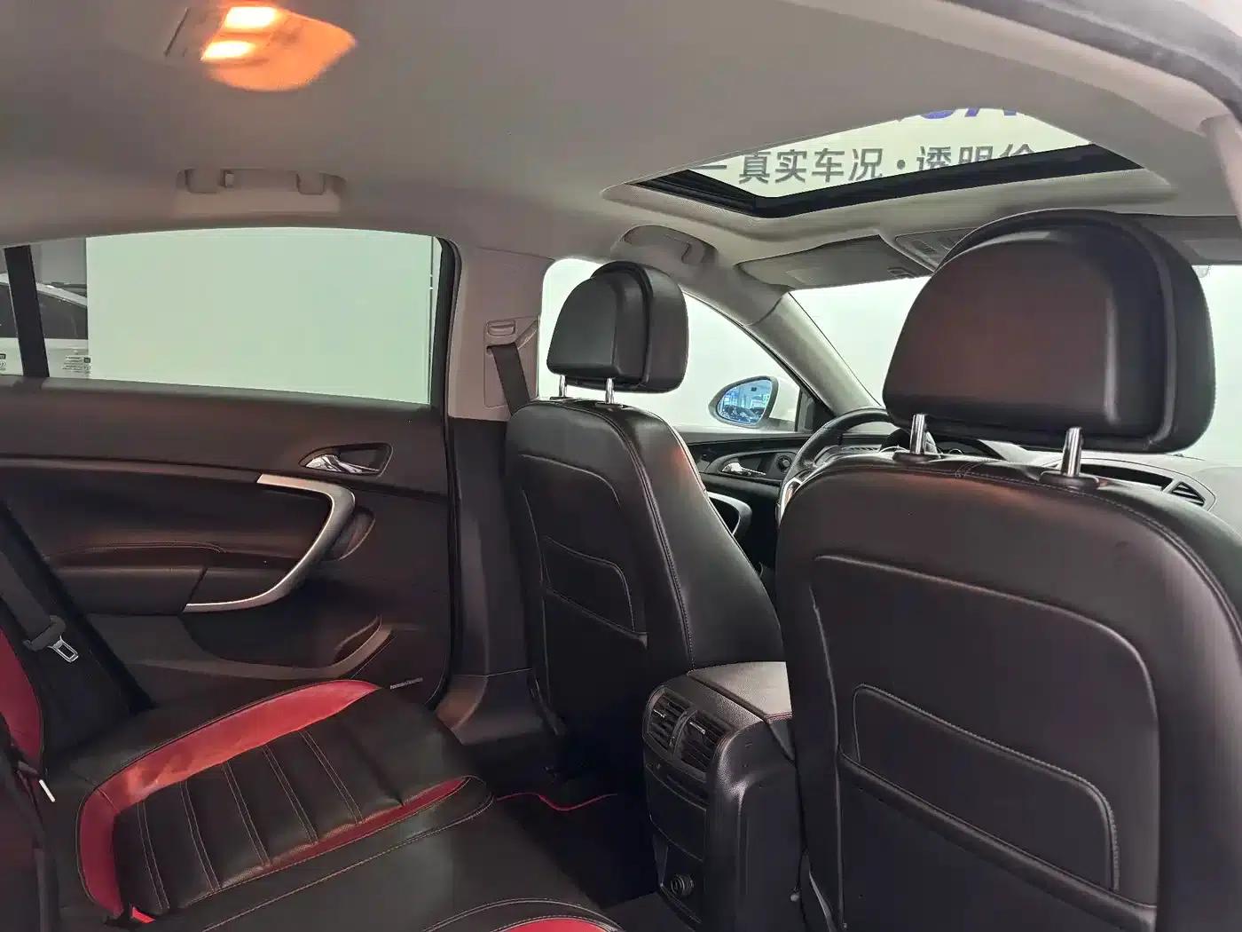 Buick Regal 2011 GS 2.0T Super Sport Edition — миниатюра 12