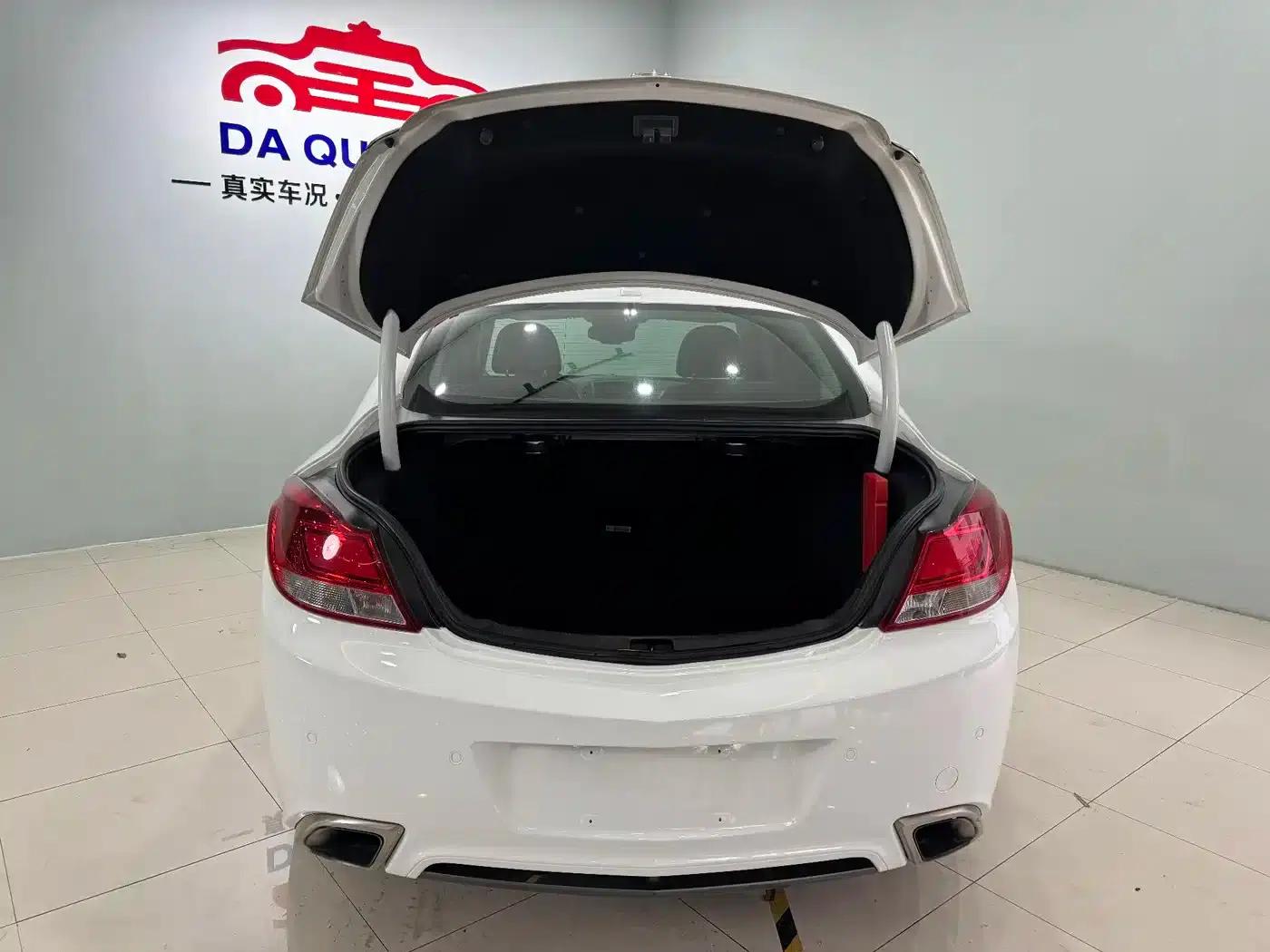 Buick Regal 2011 GS 2.0T Super Sport Edition — миниатюра 15
