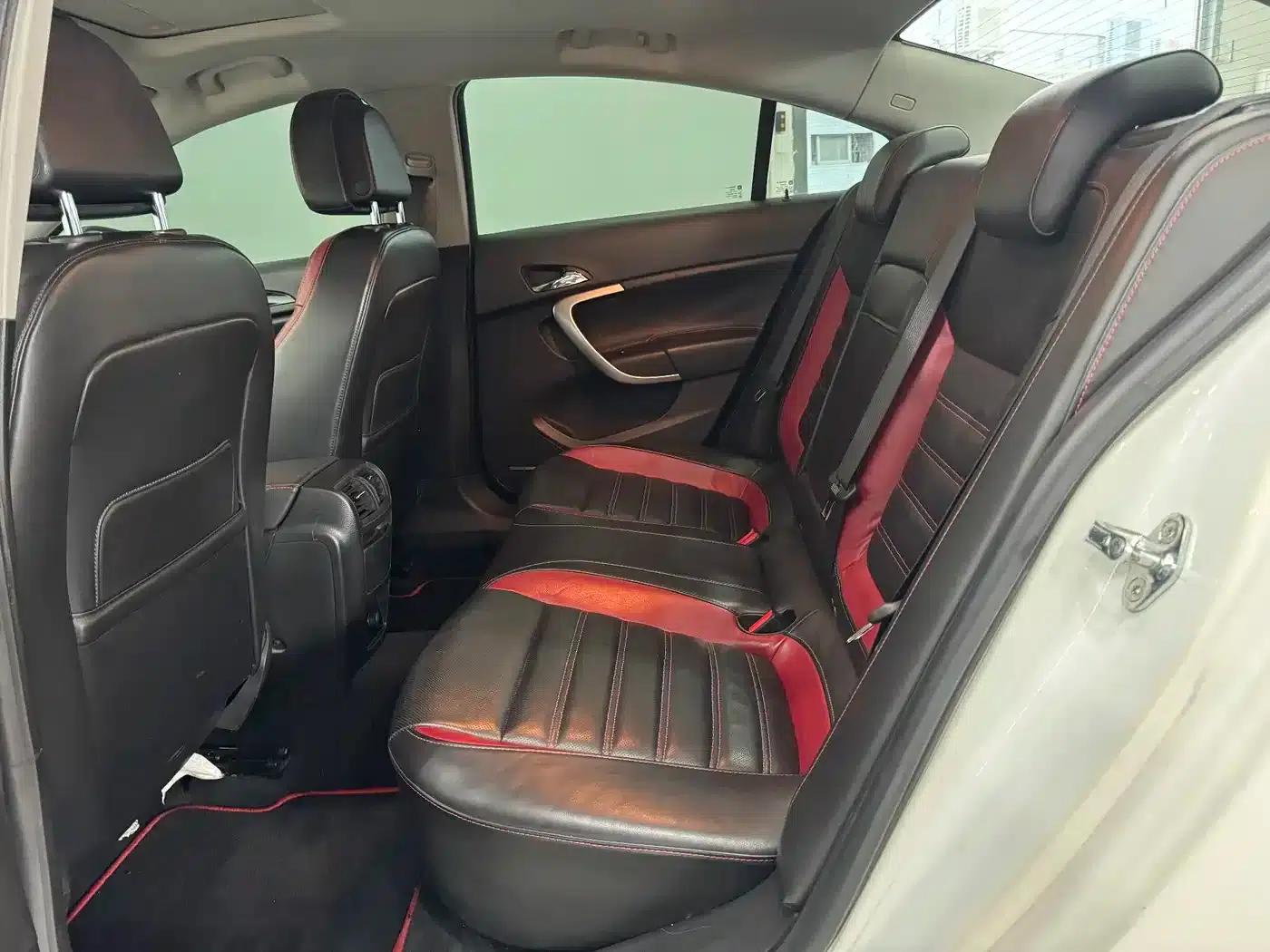 Buick Regal 2011 GS 2.0T Super Sport Edition — миниатюра 4