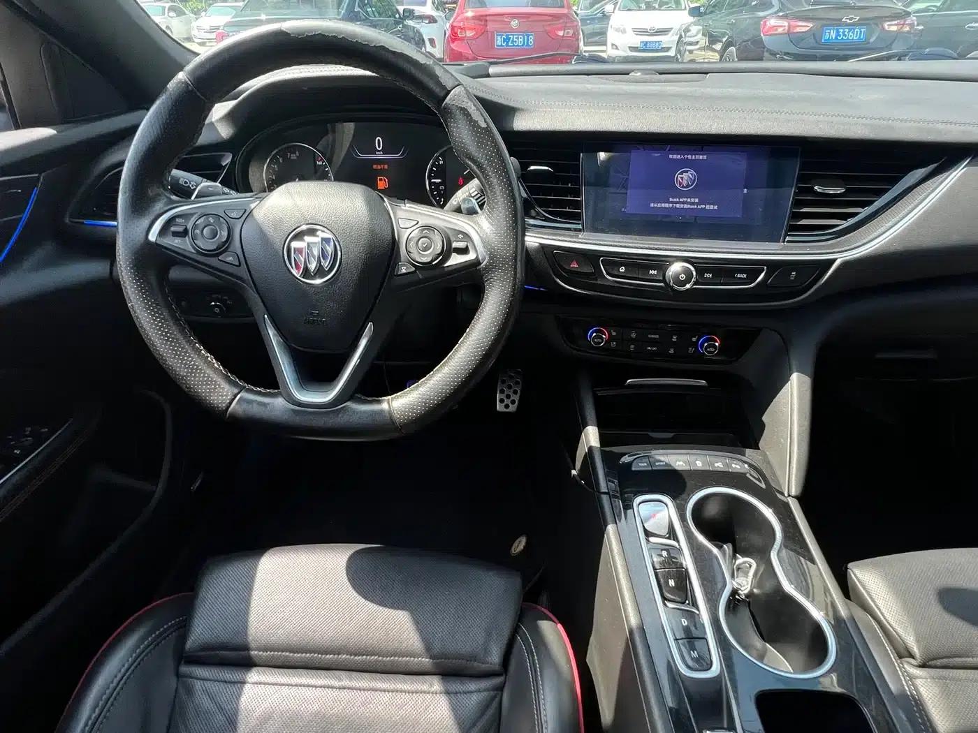 Buick Regal 2020 GS 28T Premium — миниатюра 13