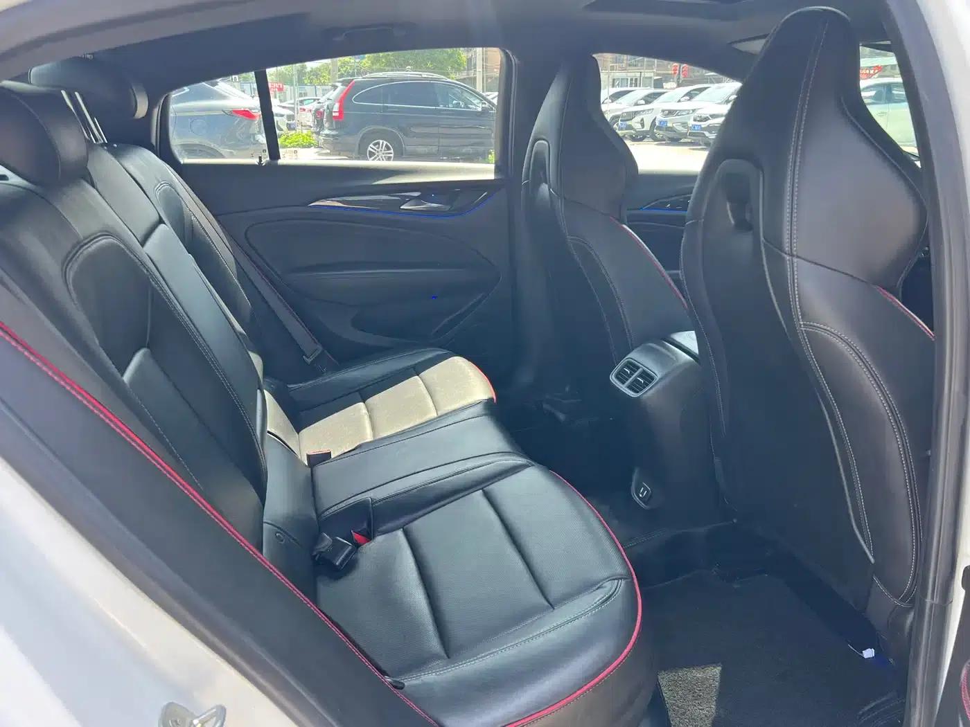 Buick Regal 2020 GS 28T Premium — миниатюра 24