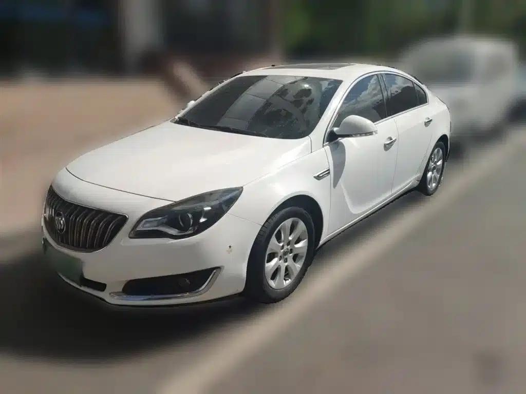 Buick Regal 2015 2.0L Elite Fashion Edition — миниатюра 1