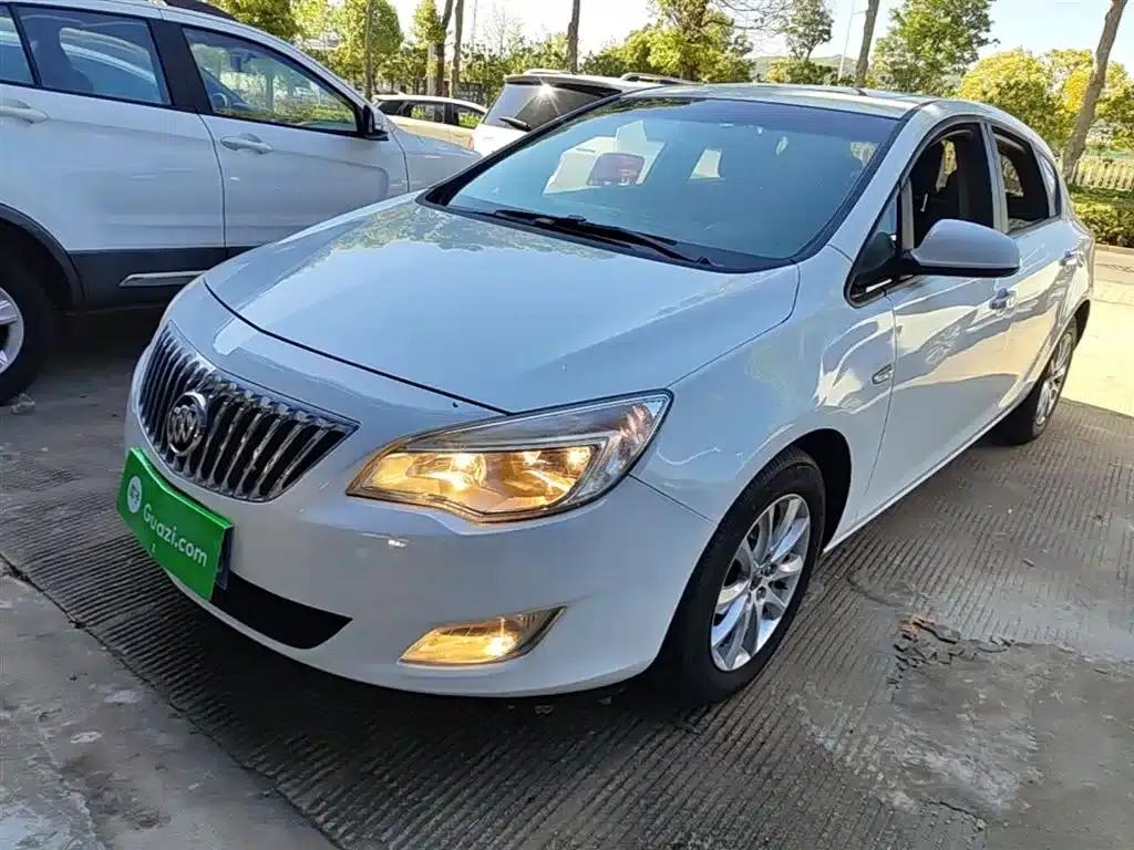 Buick Excelle XT 1.6L Automatic Fashion Edition 2014 — миниатюра 2