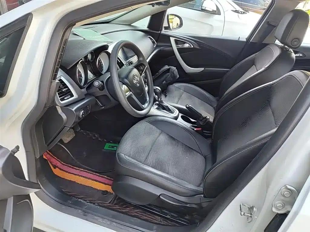 Buick Excelle XT 1.6L Automatic Fashion Edition 2014 — миниатюра 16