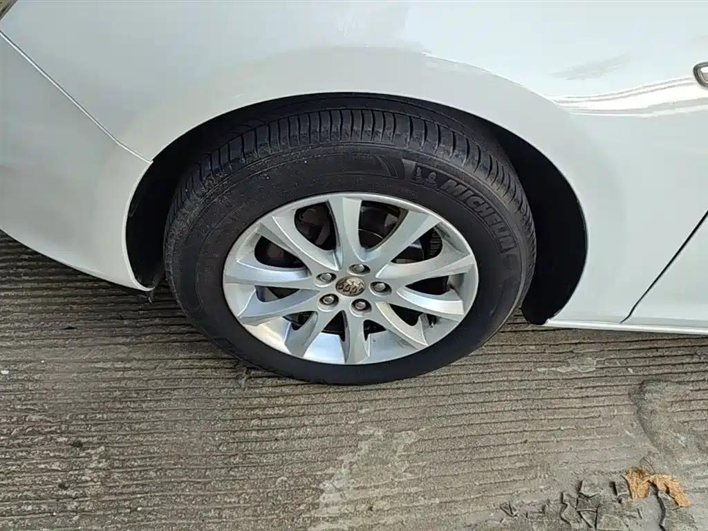 Buick Excelle XT 1.6L Automatic Fashion Edition 2014 — миниатюра 22