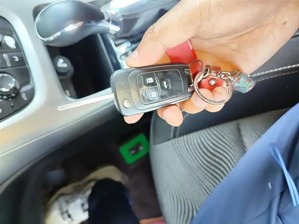 Buick Excelle XT 1.6L Automatic Fashion Edition 2014 — миниатюра 9