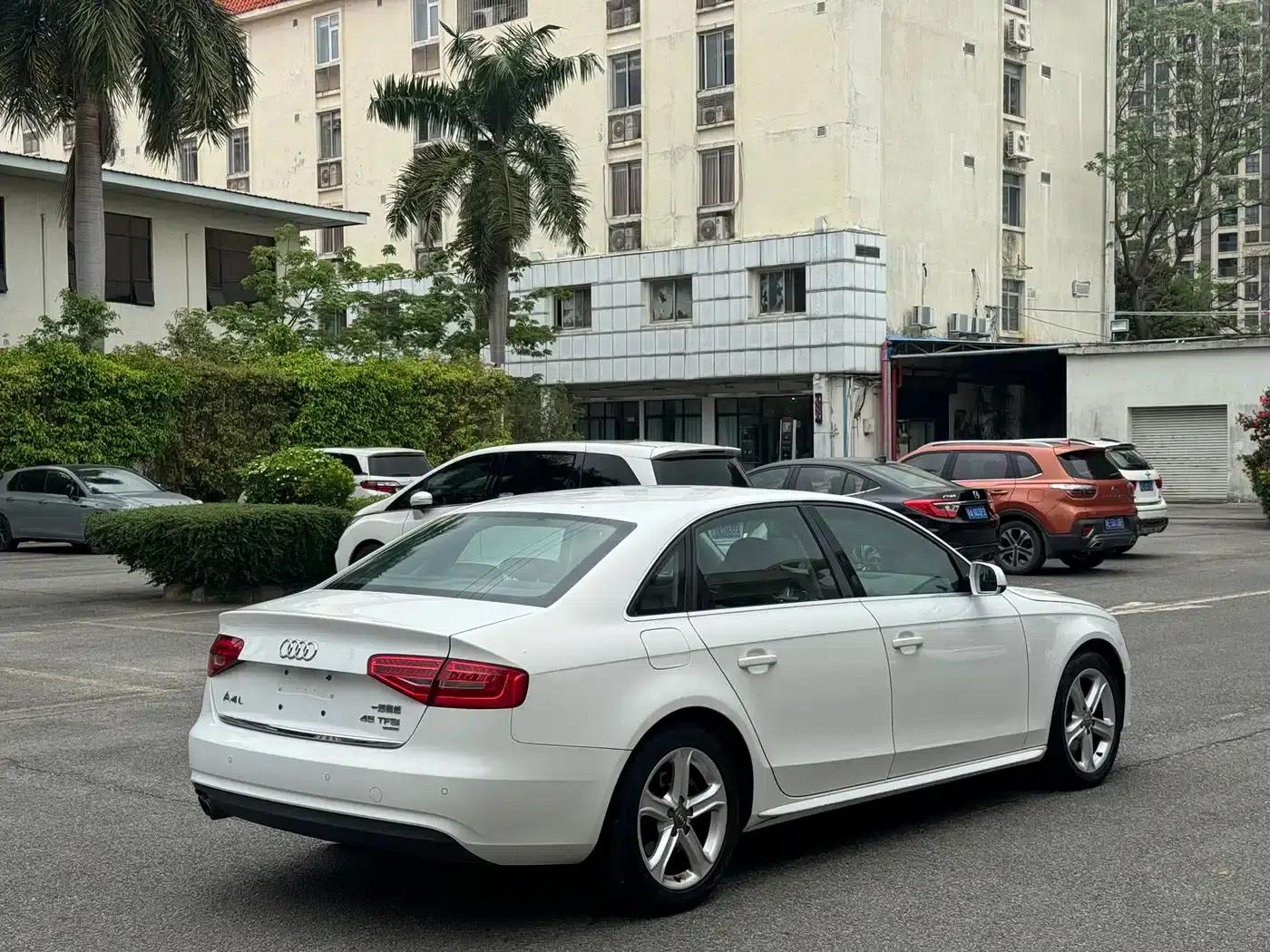 Audi A4L 2015 45 TFSI quattro Sport Edition — миниатюра 5