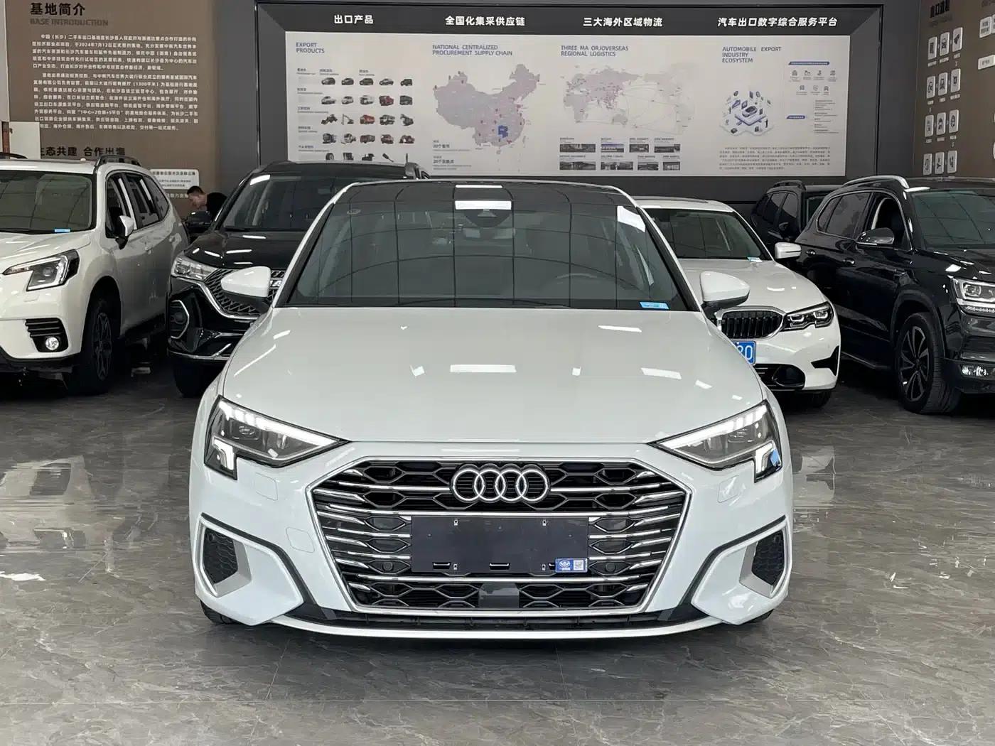 2023 Audi A3 A3L Limousine 35 TFSI Fashionable Elegant Model — миниатюра 2