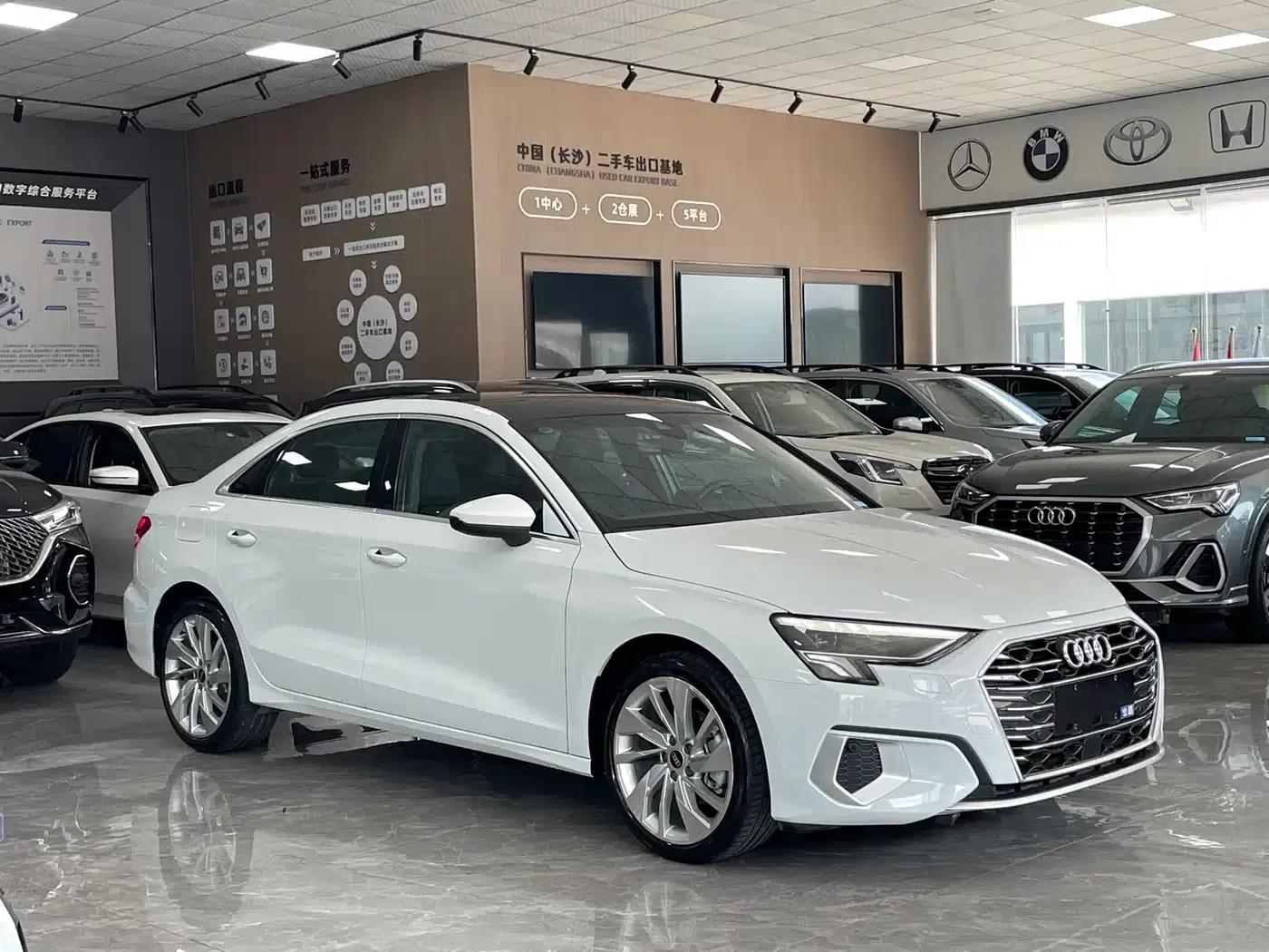 2023 Audi A3 A3L Limousine 35 TFSI Fashionable Elegant Model — миниатюра 3