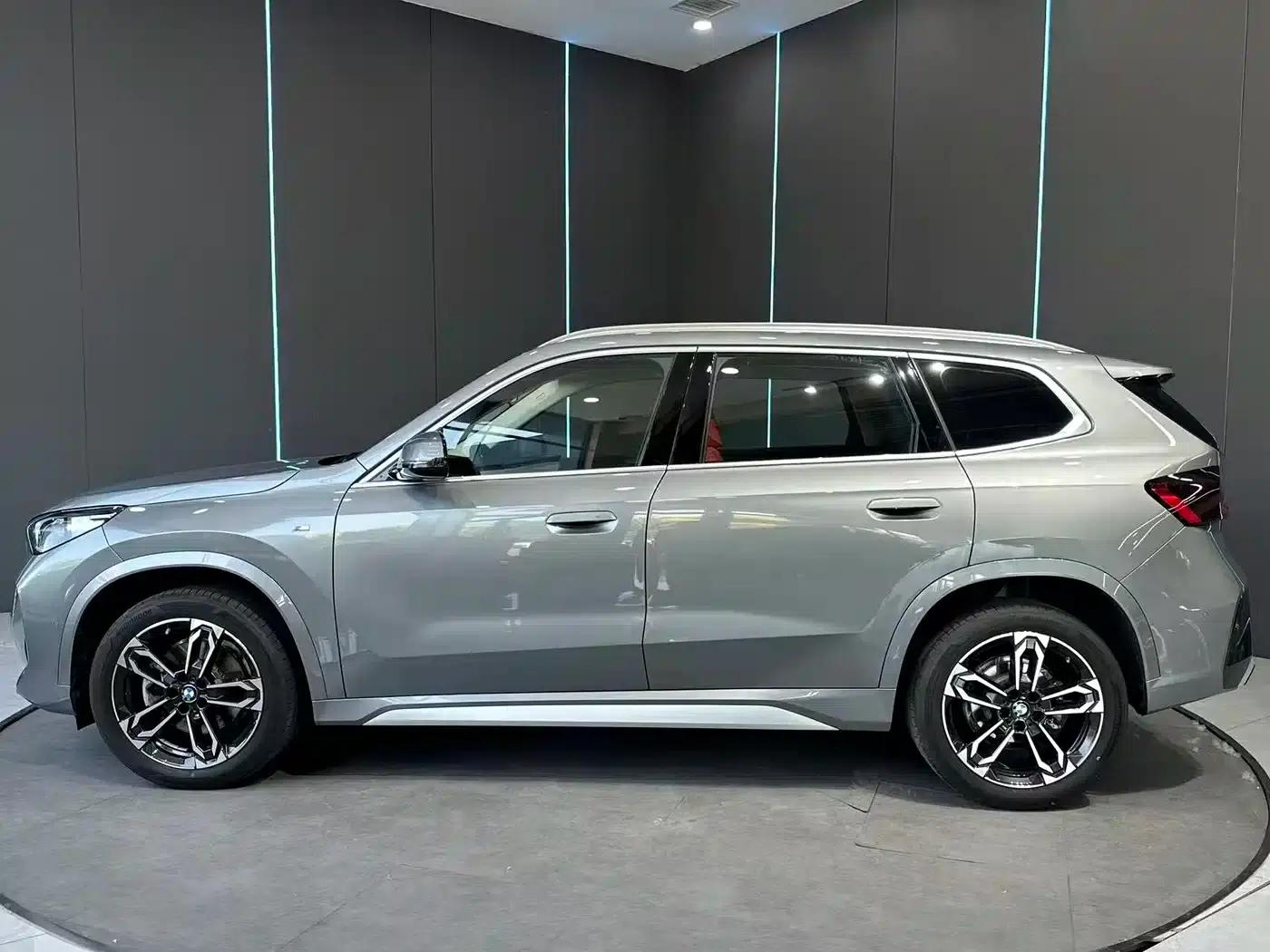 BMW X1 2023 sDrive25Li M Sport Package — миниатюра 4