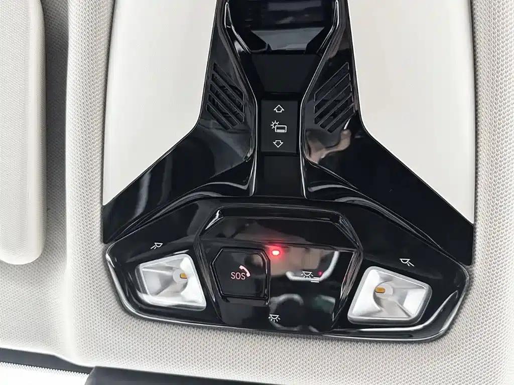 2023 BMW X1 sDrive20Li X Design Package — миниатюра 17