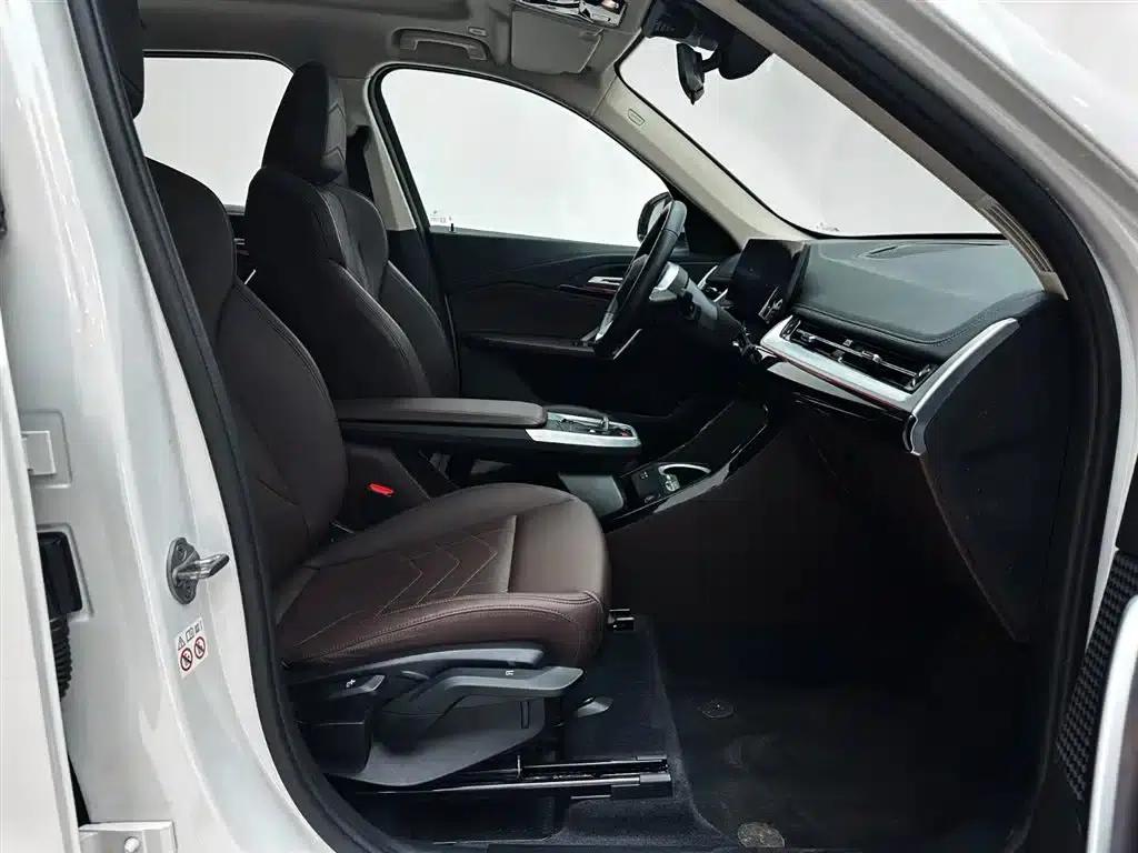 2023 BMW X1 sDrive20Li X Design Package — миниатюра 21