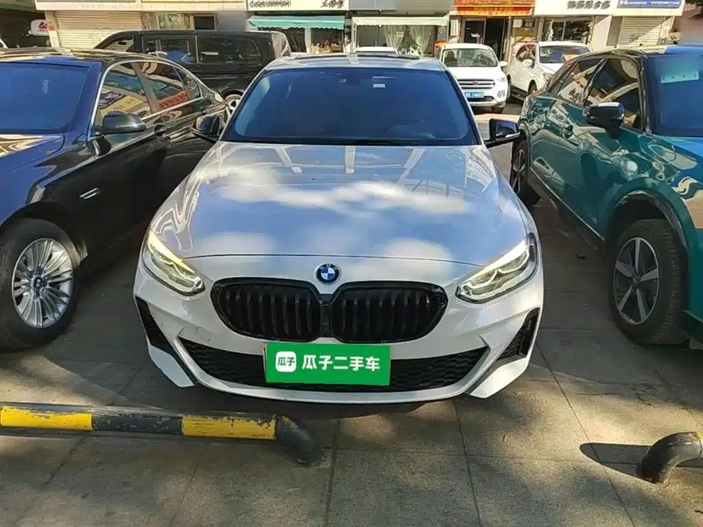 2022 BMW 1 Series 125i M Sport Shadow Edition — миниатюра 3