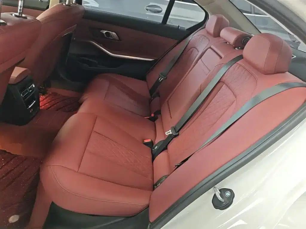 BMW i3 2024 eDrive 40 L Shadow Edition — миниатюра 17