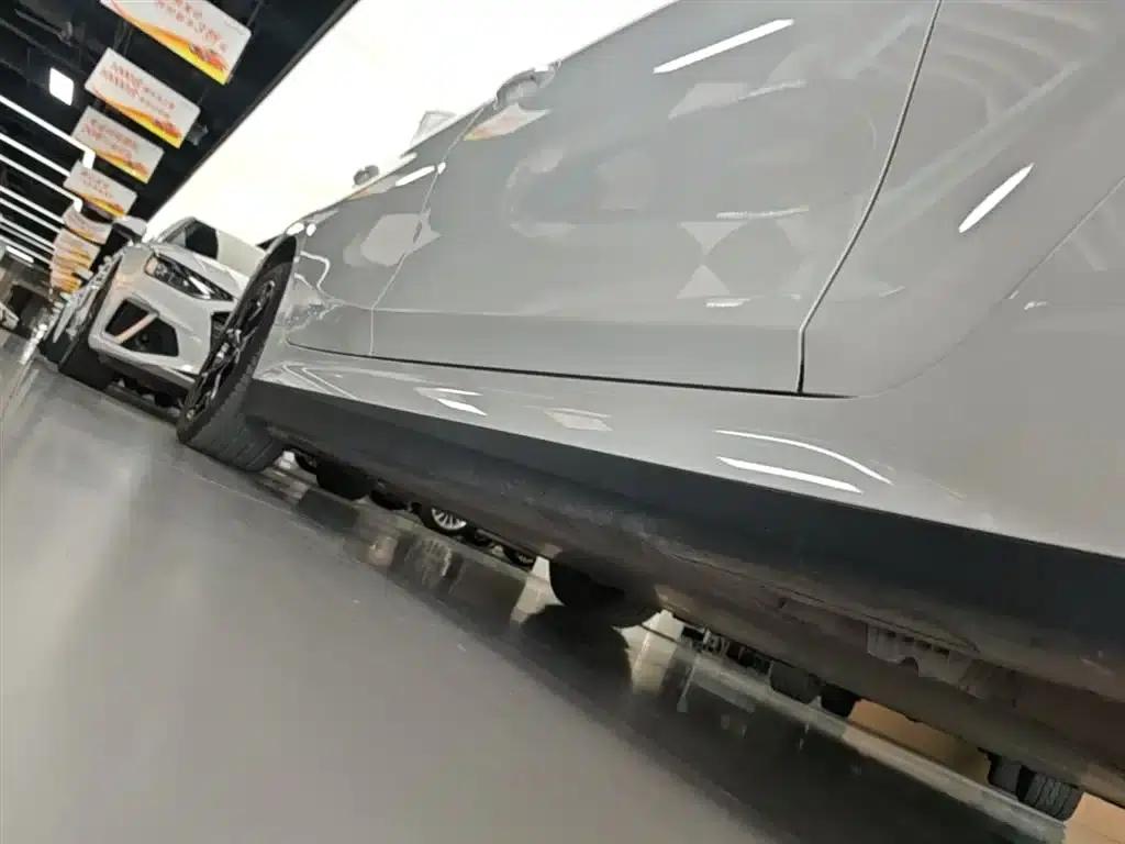 BMW i3 2024 eDrive 40 L Shadow Edition — миниатюра 21