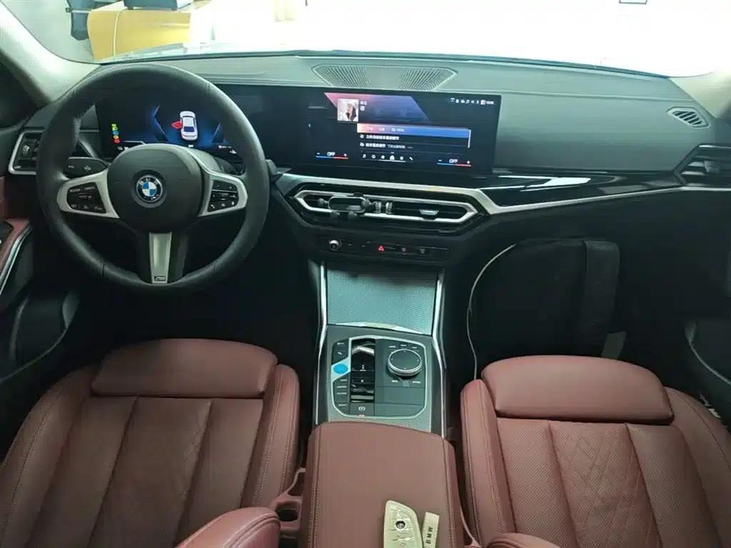 BMW i3 2024 eDrive 40 L Shadow Edition — миниатюра 10