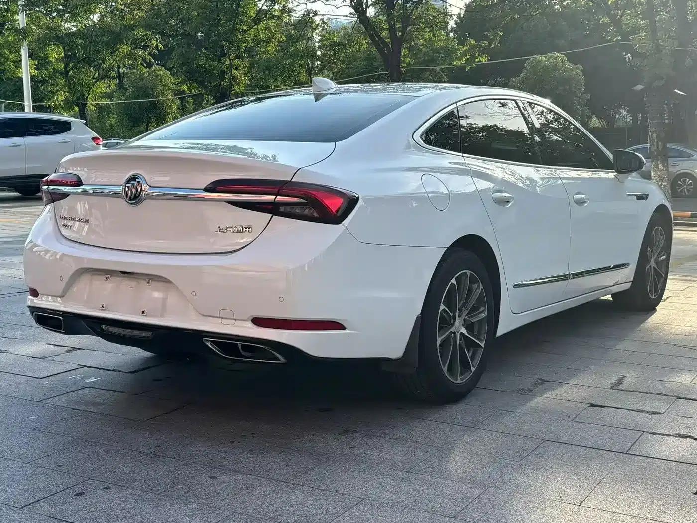 Buick LaCrosse 2019 28T Luxury Edition — миниатюра 4