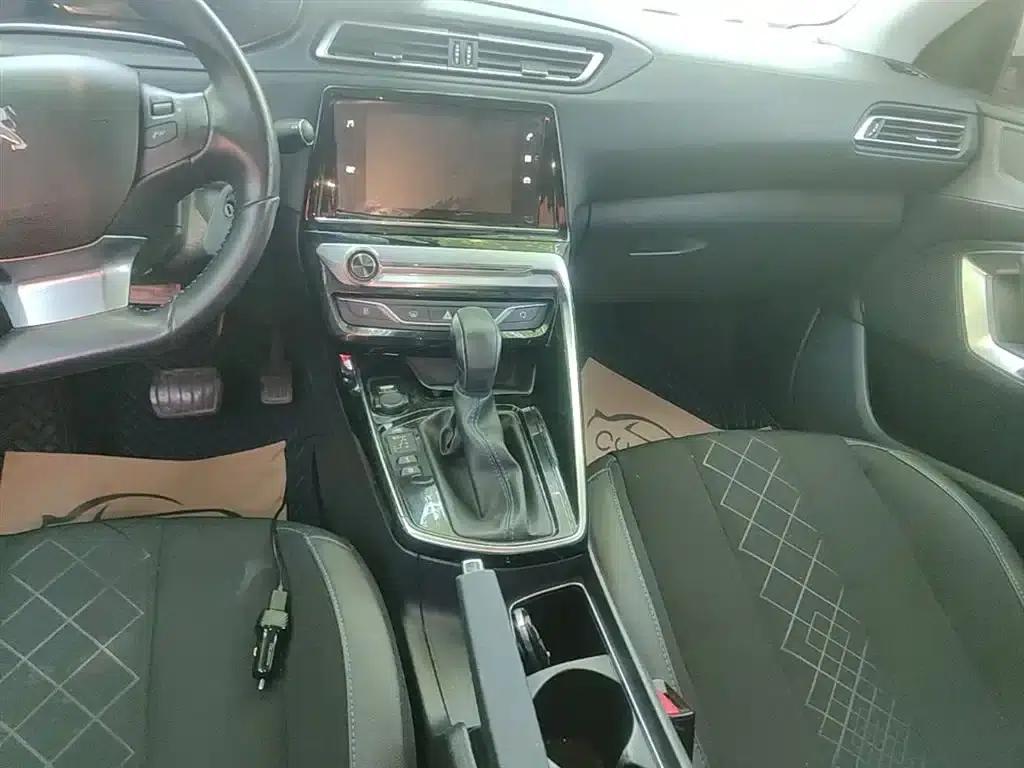 Peugeot 308 2016 1.6L Automatic Luxury Edition — миниатюра 13