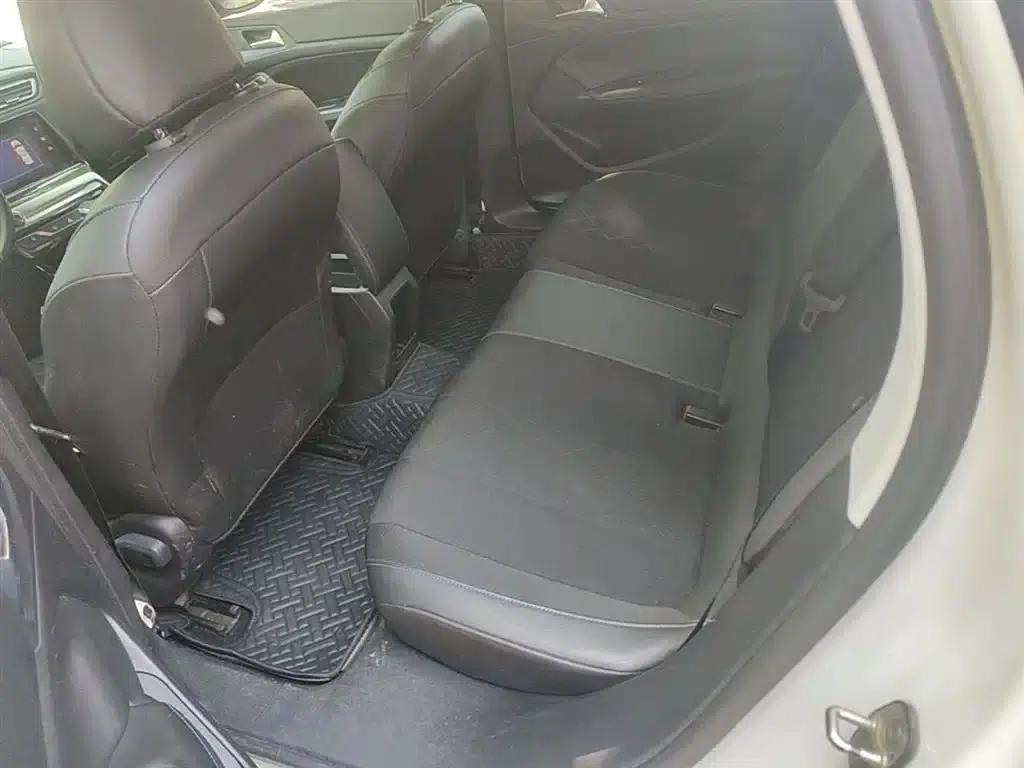 Peugeot 308 2016 1.6L Automatic Luxury Edition — миниатюра 17