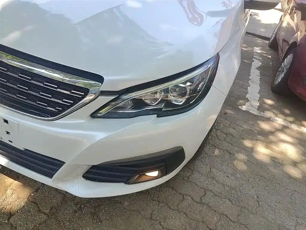 Peugeot 308 2016 1.6L Automatic Luxury Edition — миниатюра 24