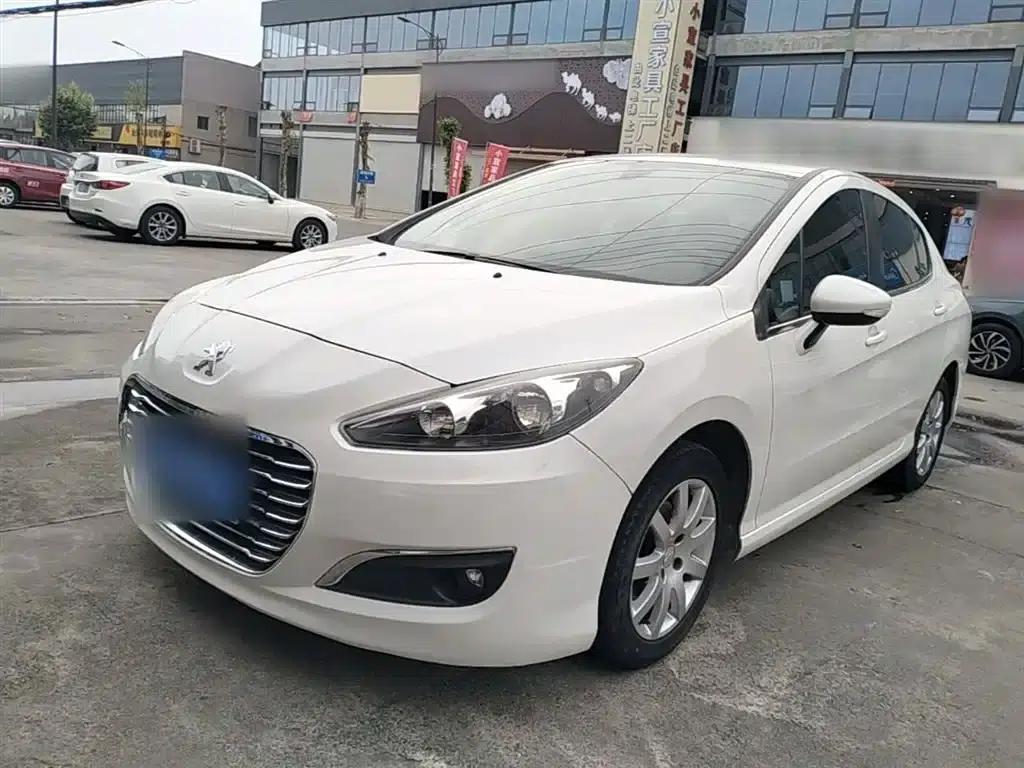 Peugeot 308 2014 Enjoy Edition Classic 1.6L Manual Premium Model — миниатюра 1