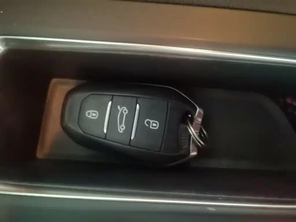Peugeot 4008 2018 350THP Elite Edition — миниатюра 9