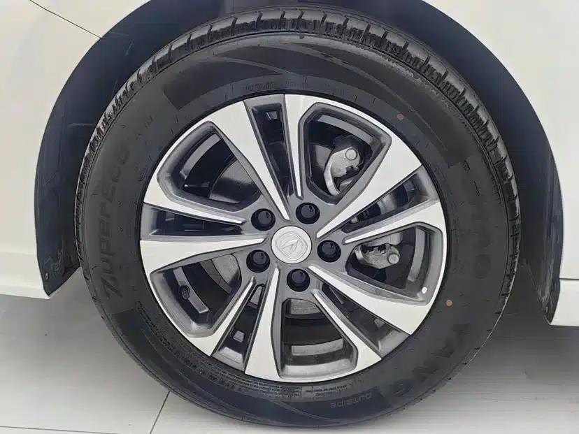 Changan Eado 2024 PLUS Blue Whale NE 1.4T GDI DCT High-Performance Edition — миниатюра 12