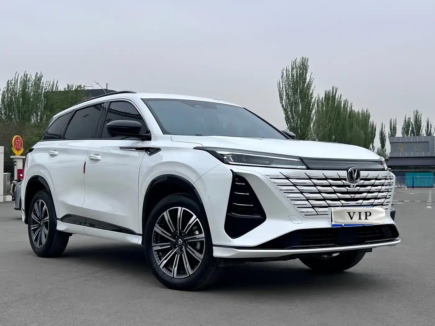 Changan CS75PLUS 2024 Model, Third Generation, Champion Edition, 1.5T Intelligent Driving and Sporty Type — миниатюра 3