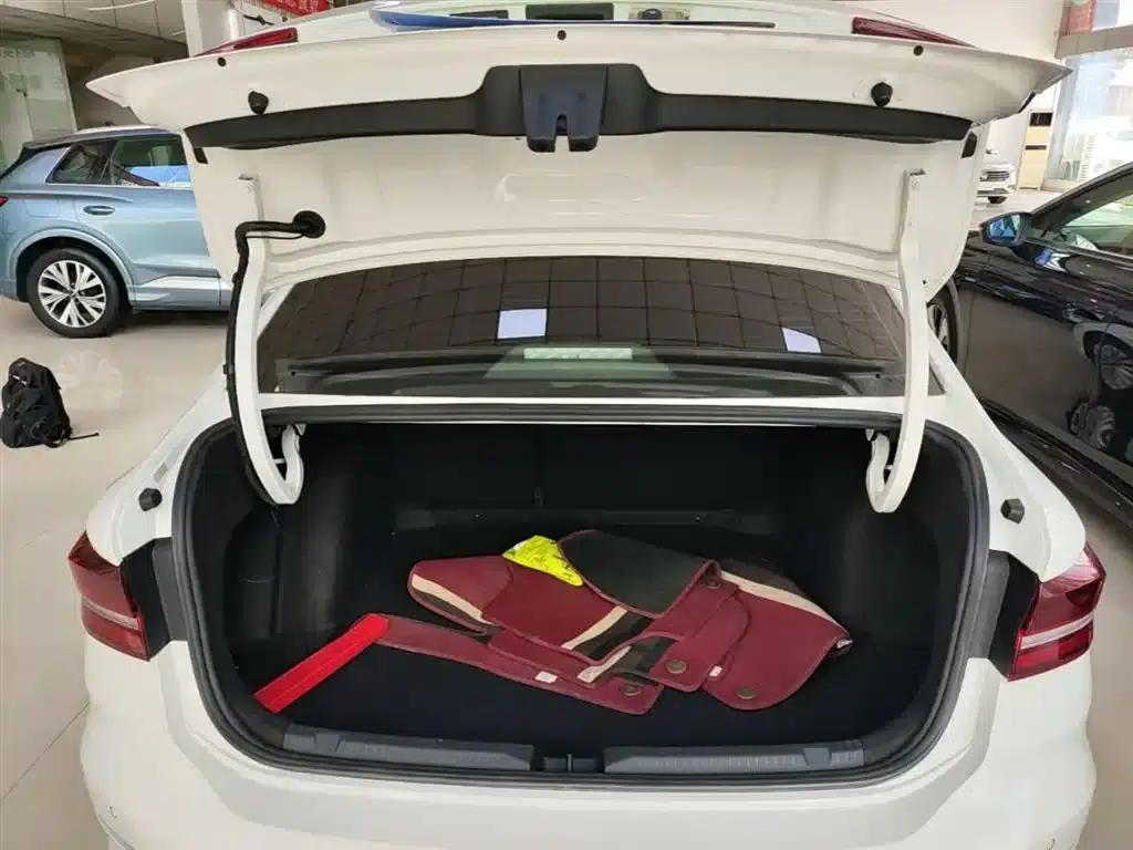 2021 Volkswagen Lavida 280TSI DSG Comfort Edition — миниатюра 19