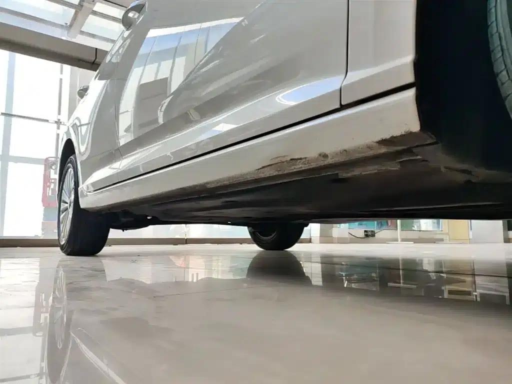 2021 Volkswagen Lavida 280TSI DSG Comfort Edition — миниатюра 21