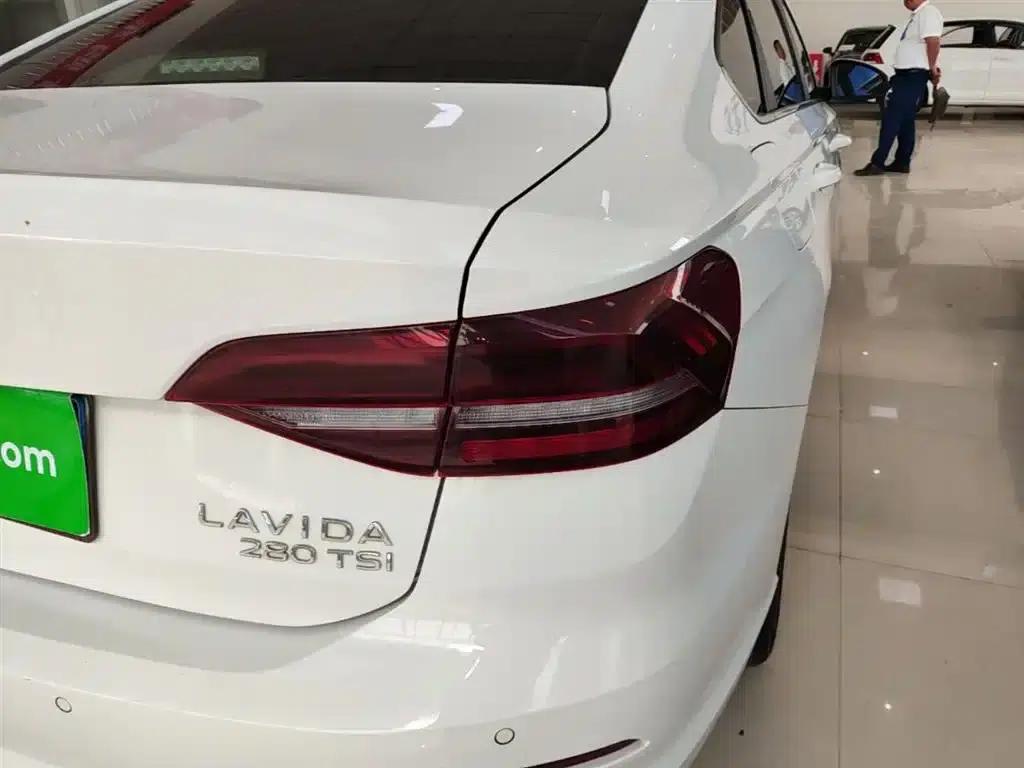 2021 Volkswagen Lavida 280TSI DSG Comfort Edition — миниатюра 8