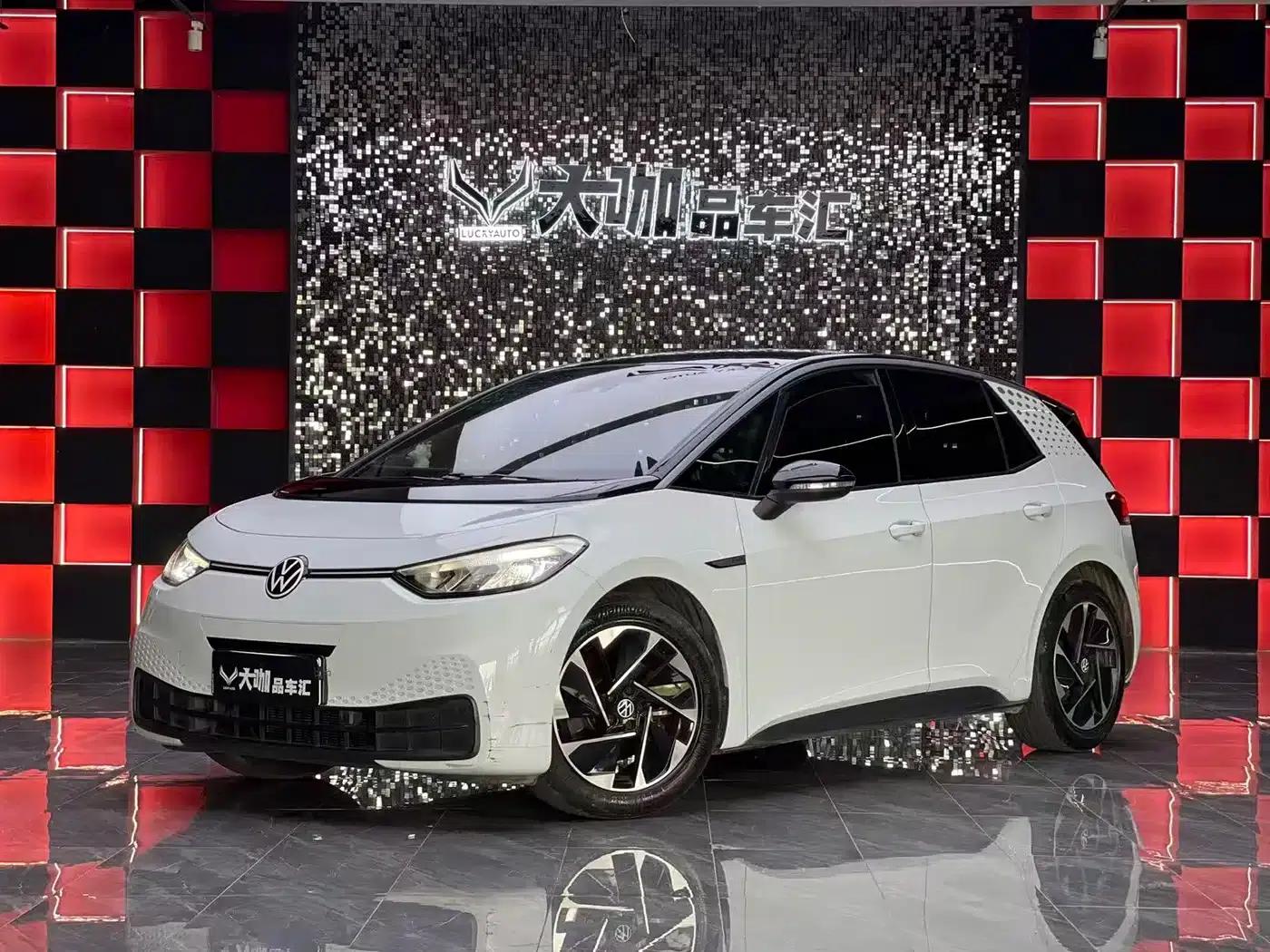 Volkswagen ID.3 2022 Pure Edition — миниатюра 1